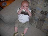 19-Kenny_in_his_new_cute_outfit