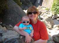 037-Kenny_and_Mommy_at_lower_Yosemite_Falls