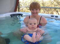 29-Kenny_and_Mommy_in_hot_tub