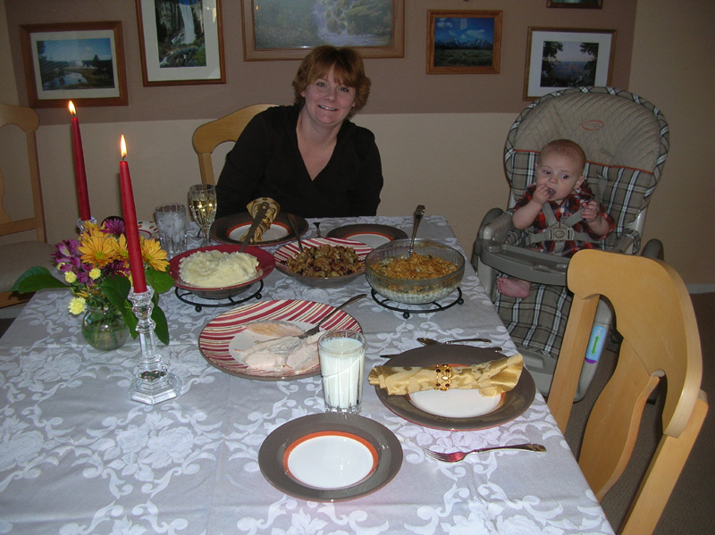 24-Thanksgiving_dinner