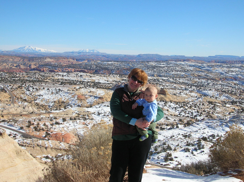 078-Mommy_and_Kenny_at_viewpoint