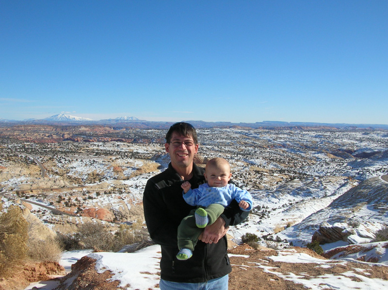 082-Daddy_and_Kenny_at_viewpoint