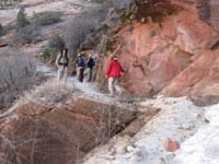 09-Daddy_and_group_on_the_trail