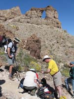 53-Toby_fell_and_has_prickers_in_his_hand-Liberty_Bell_Arch_in_background