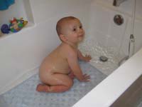 11-bath_like_a_big_boy