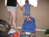 13-Kenny_climbing_up_for_a_better_view