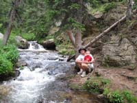036-Daddy_and_Kenny_chill'n_by_the_chilly_river