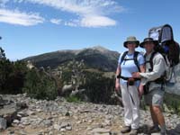 72-family_on_the_peak