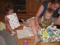 43-Leyna_and_Kenny_get_presents_from_Baba
