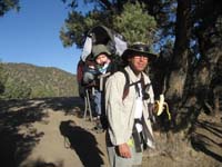 18-Kenny_and_Daddy_ready_for_the_hike