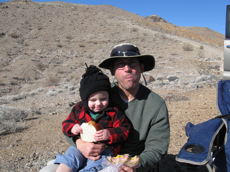 091-Kenny_and_Daddy_with_their_mouths_full