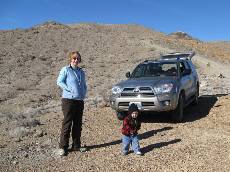 094-Mommy_Kenny_and_the_4Runner