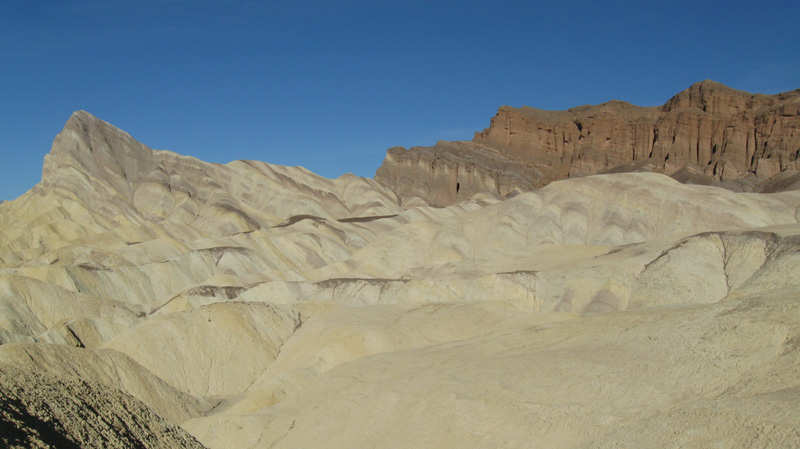 120-scenic_views_along_trail