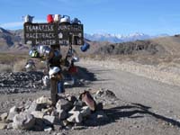 043-signpost_along_road_to_Racetrack-Sierra_Nevada_in_background