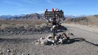 044-signpost_along_road_to_Racetrack-Sierra_Nevada_in_background