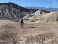 124-on_the_trail_back_to_Golden_Canyon