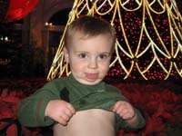 032-Kenny_showing_off_his_belly