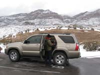 047-getting_out_of_the_car_at_the_loop_highpoint_at_4771_feet