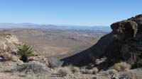 37-Las_Vegas_strip_in_distance