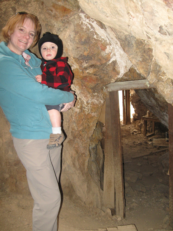 27-Kenny_and_Mommy_halfway_into_the_mine