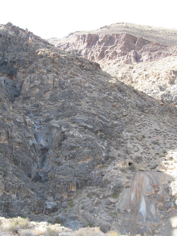 41-dry_waterfall_and_abandoned_mine