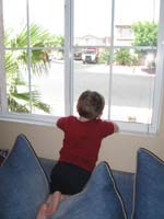 20-Kenny_watching_the_garbage_truck