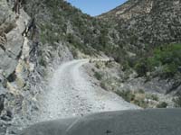 66-narrow_road-don't_fall_into_the_wash
