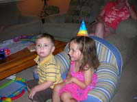 33-Kenny_and_Sierra_share_Kenny's_new_chair