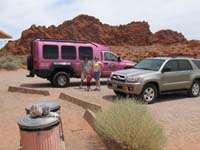 89-family_with_Pink_Jeep_and_4Runner