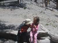 27-Sierra_shares_here_apple_from_Kenny