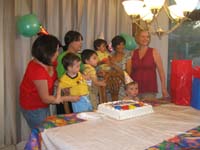 29-trying_to_wrangle_the_two_year_olds_for_a_picture