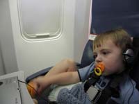 03-Kenny_on_flight_to_Atlanta