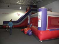 24-Kenny_entering_the_boxing_ring-big_slide_in_distance