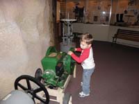 04-Kenny's_spinning_a_mill