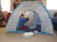 04-Kenny_tells_Baba_to_come_into_the_tent