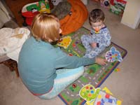 07-playing_Dotty_Dinosaur_game_before_bedtime