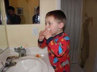02-Kenny_drinks_water_from_a_Dixie_cup