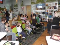 03-Kenny_and_the_kids_listening_to_the_story