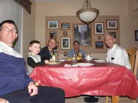 08-family_having_dinner