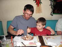 041-Daddy_and_Kenny_share_Mexican_Fried_Ice_Cream