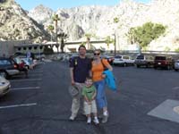 062-Daddy_Kenny_Mommy_in_front_of_Palm_Springs_Aerial_Tram