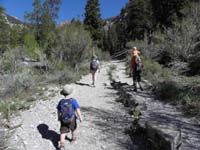 02-Kenny's_hiking_while_Nick_is_already_on_Josh's_shoulders