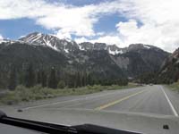 002-scenery_upon_entering_from_the_east_side_of_the_park