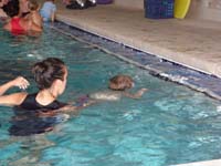 19-swimming_to_the_wall_unassisted
