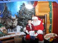 05-the_free_picture_of_Kenny_and_Santa_from_Bass_Pro_Shops