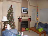 15-Daddy_and_Kenny_built_a_lego_tower_taller_than_the_Christmas_tree