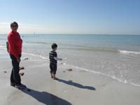 045-Baba_and_Kenny_at_the_beach