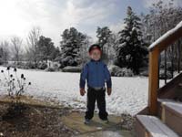 07-December_26th-time_to_play_in_the_snow-Mommy_didn't_really_pack_for_snowplay