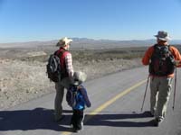 14-Mommy_Kenny_and_Bob_on_the_trail