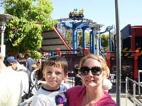 38-Kenny_and_Mommy_in_line_for_the_Technic_Coaster